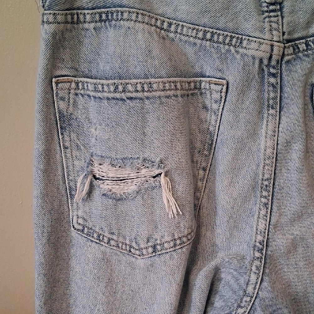 Distressed Light Blue Jeans - Picture 7 of 10